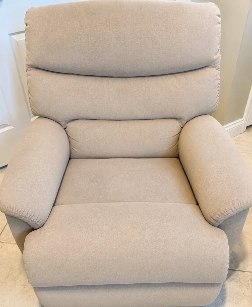 Fabric recliner after DRX cleaning — restored color and freshness